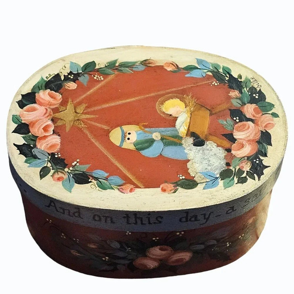 Hand Painted Artist Signed Oval Shaker Box Nativity Scene 6" x 4.75" - Picture 2 of 14